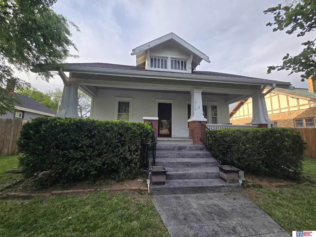 1214 Lincoln Street - Photo 1