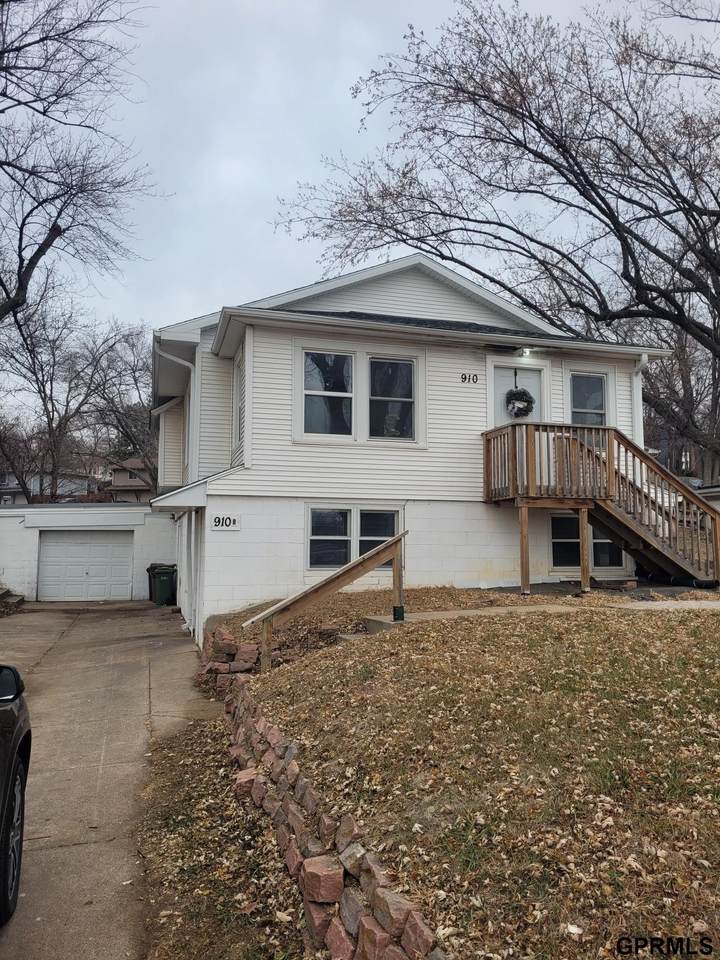 910 Harrington Avenue - Photo 1