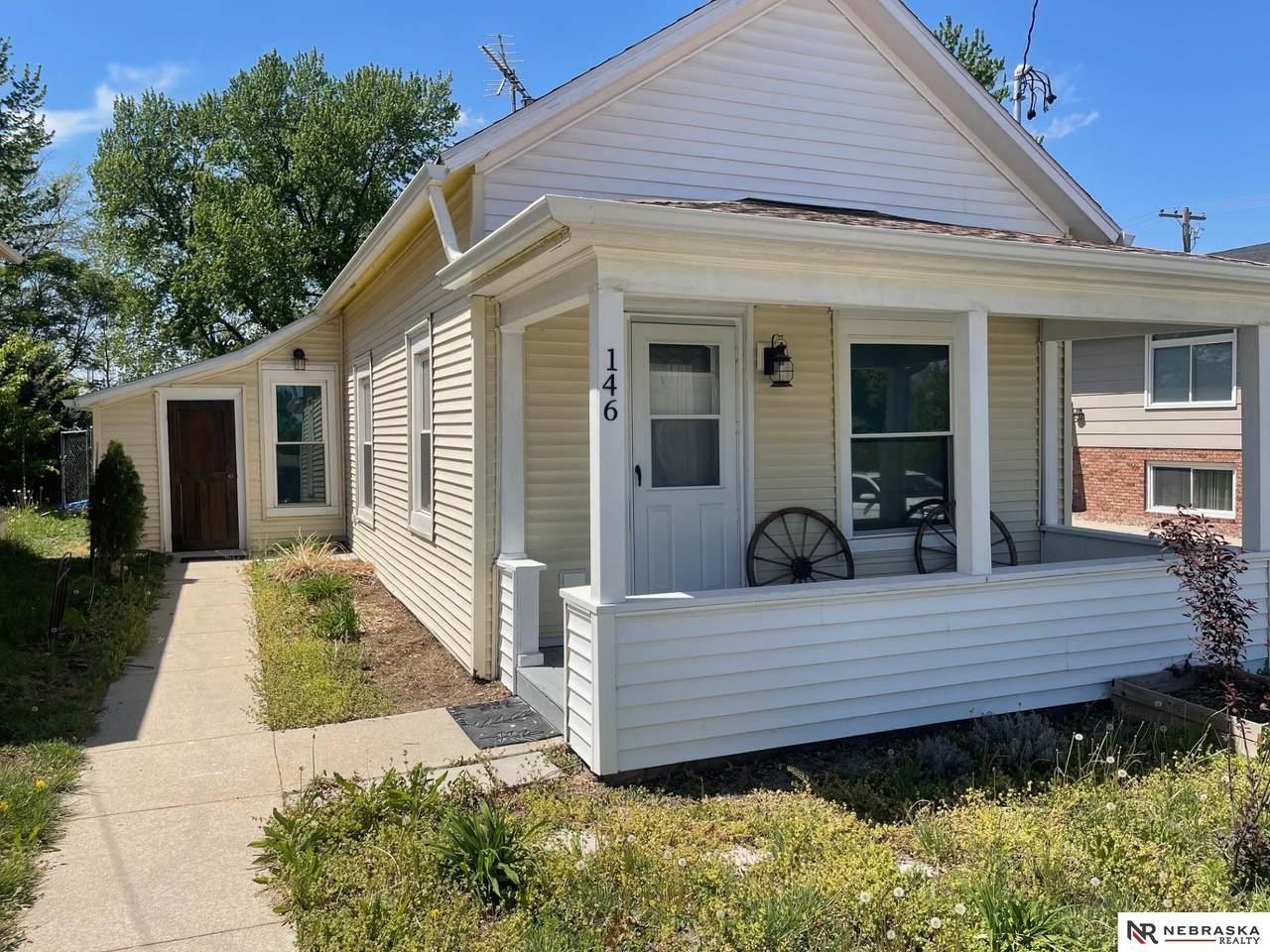 146 8th Street - Photo 1