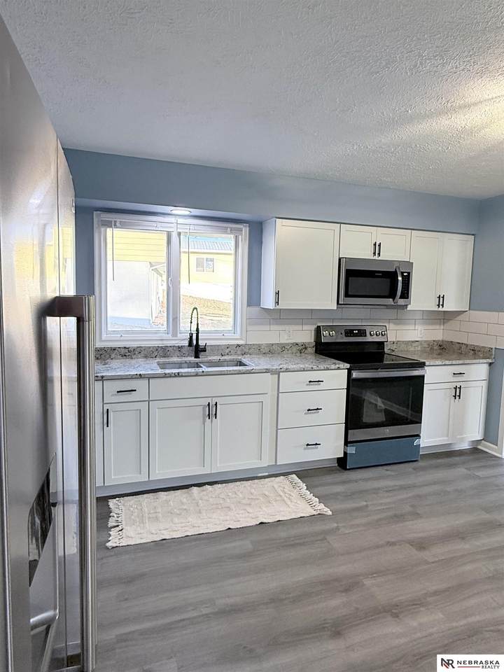 6501 43rd Street - Photo 1