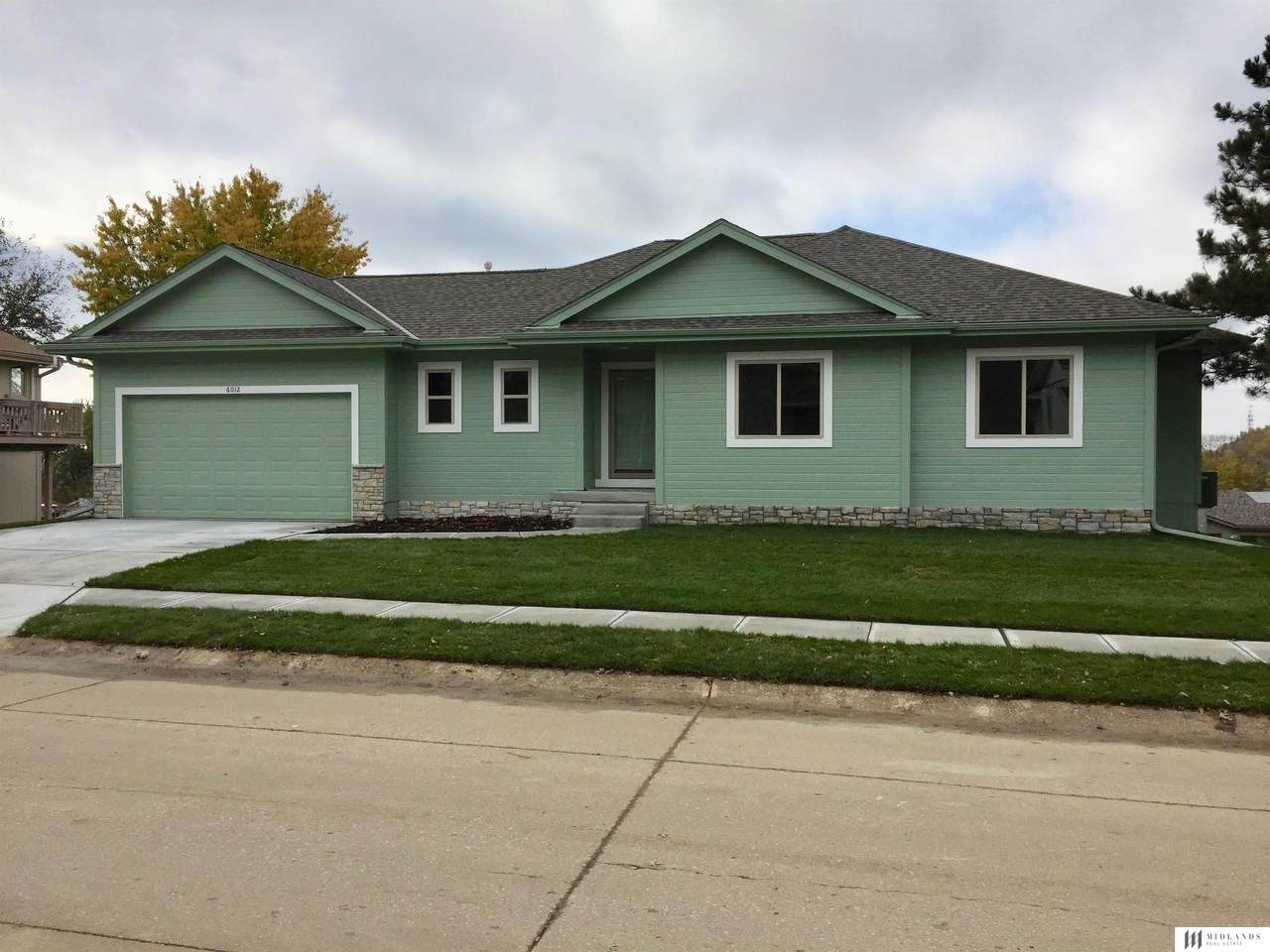 6012 108 Avenue Circle - Photo 1