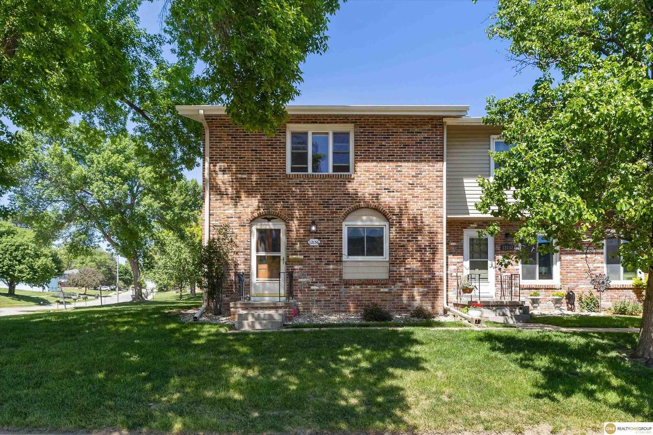 12136 Burt Street - Photo 1