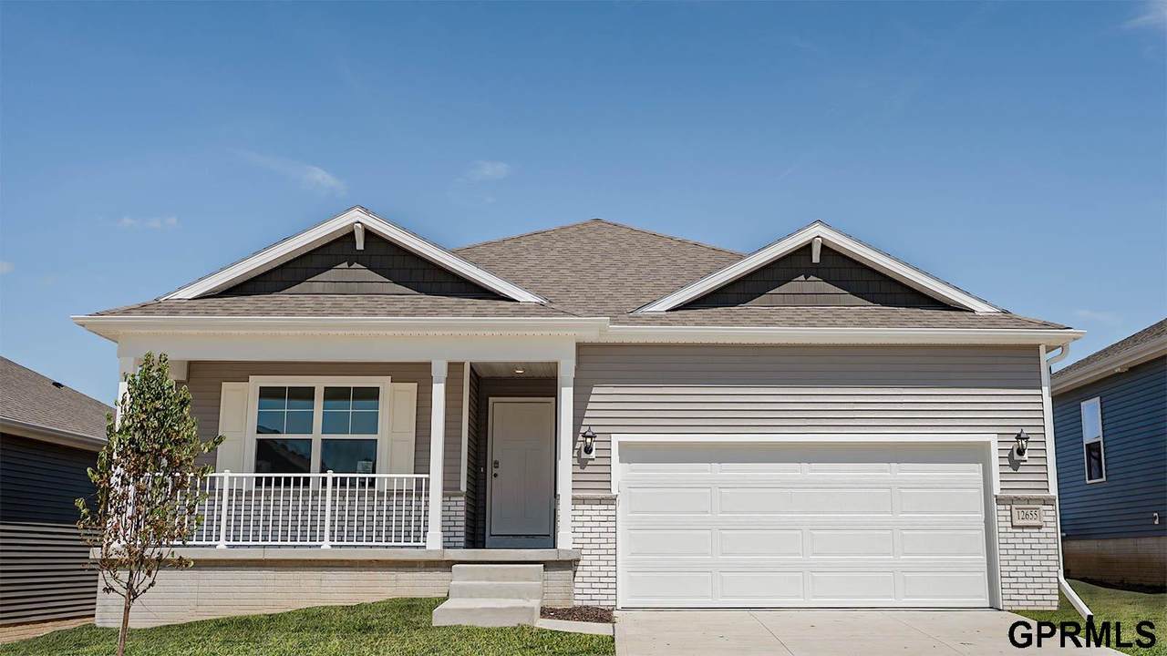 12656 205th Avenue - Photo 1