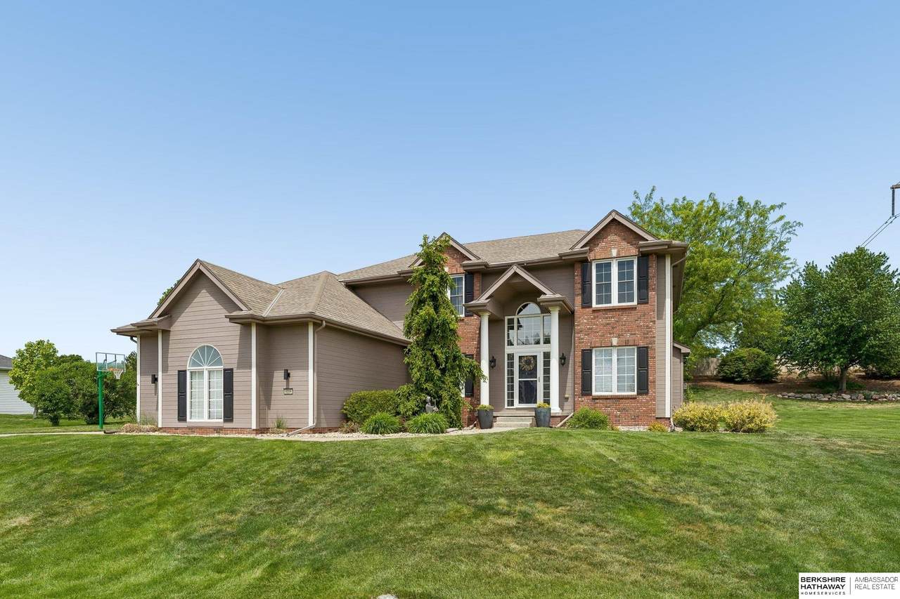 4004 Birchwood Drive - Photo 1