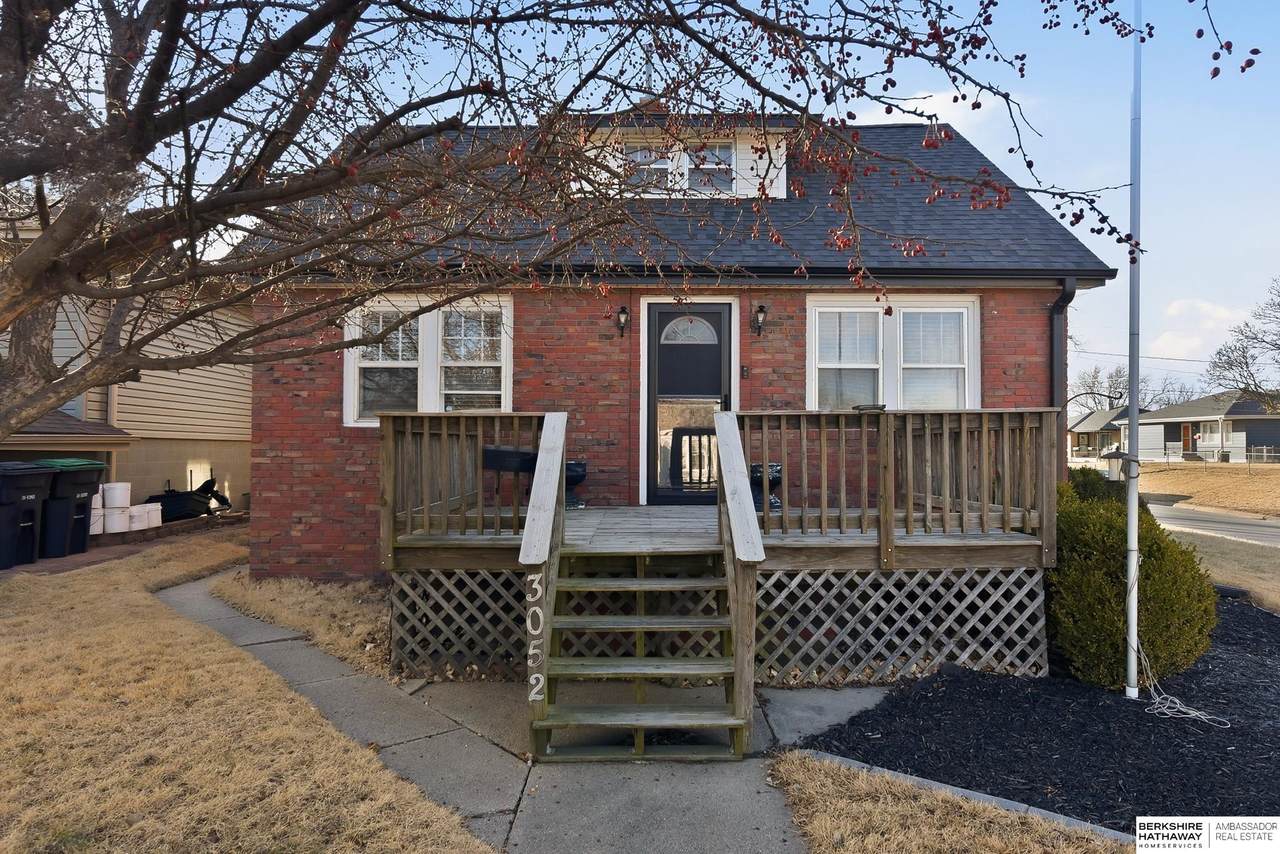 3052 43rd Street - Photo 1