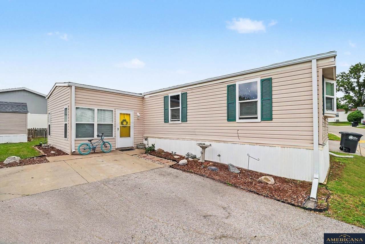 15009 E Plaza - Photo 1