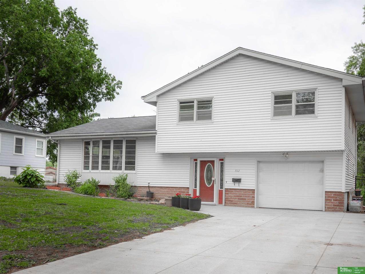 511 Grandview Avenue - Photo 1