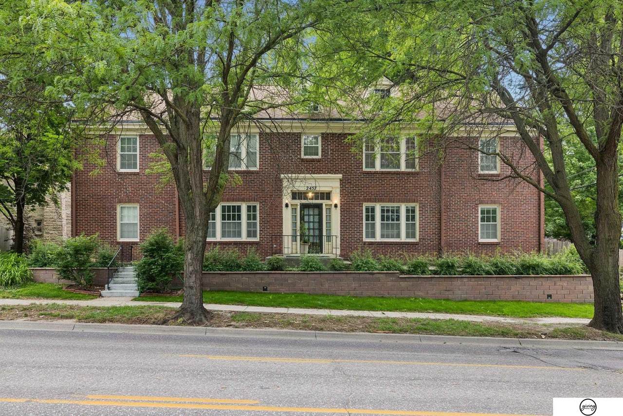 2457 27Th Street - Photo 1