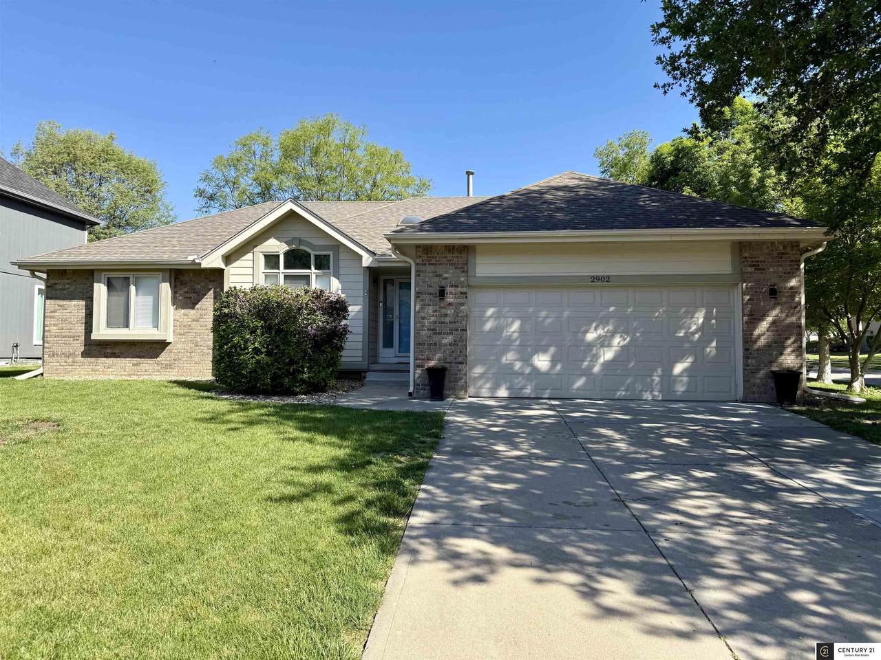 2902 Blackhawk Drive - Photo 1