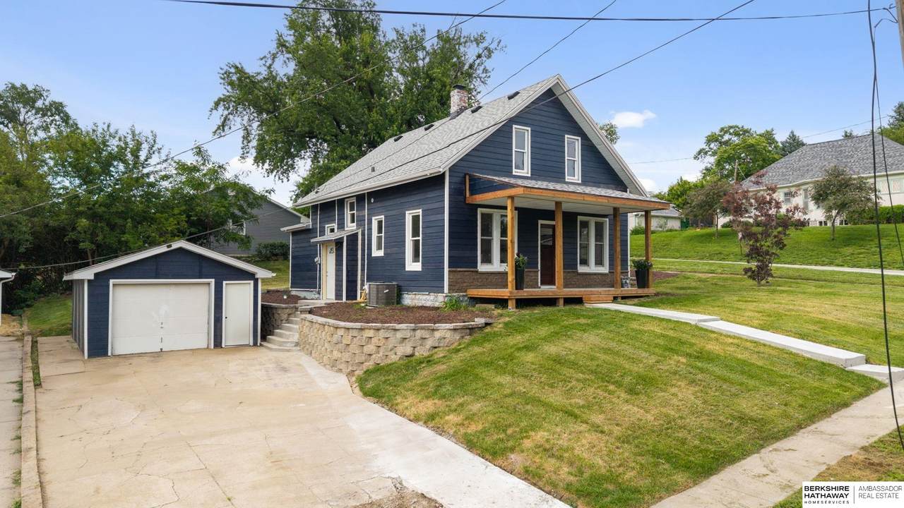 202 Molley Street - Photo 1