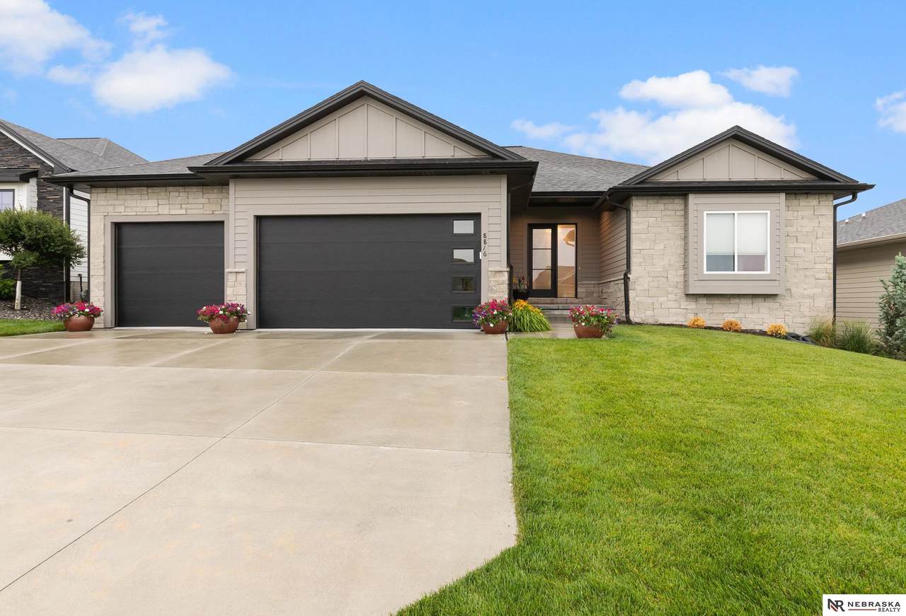 8816 Buckley Creek Road - Photo 1