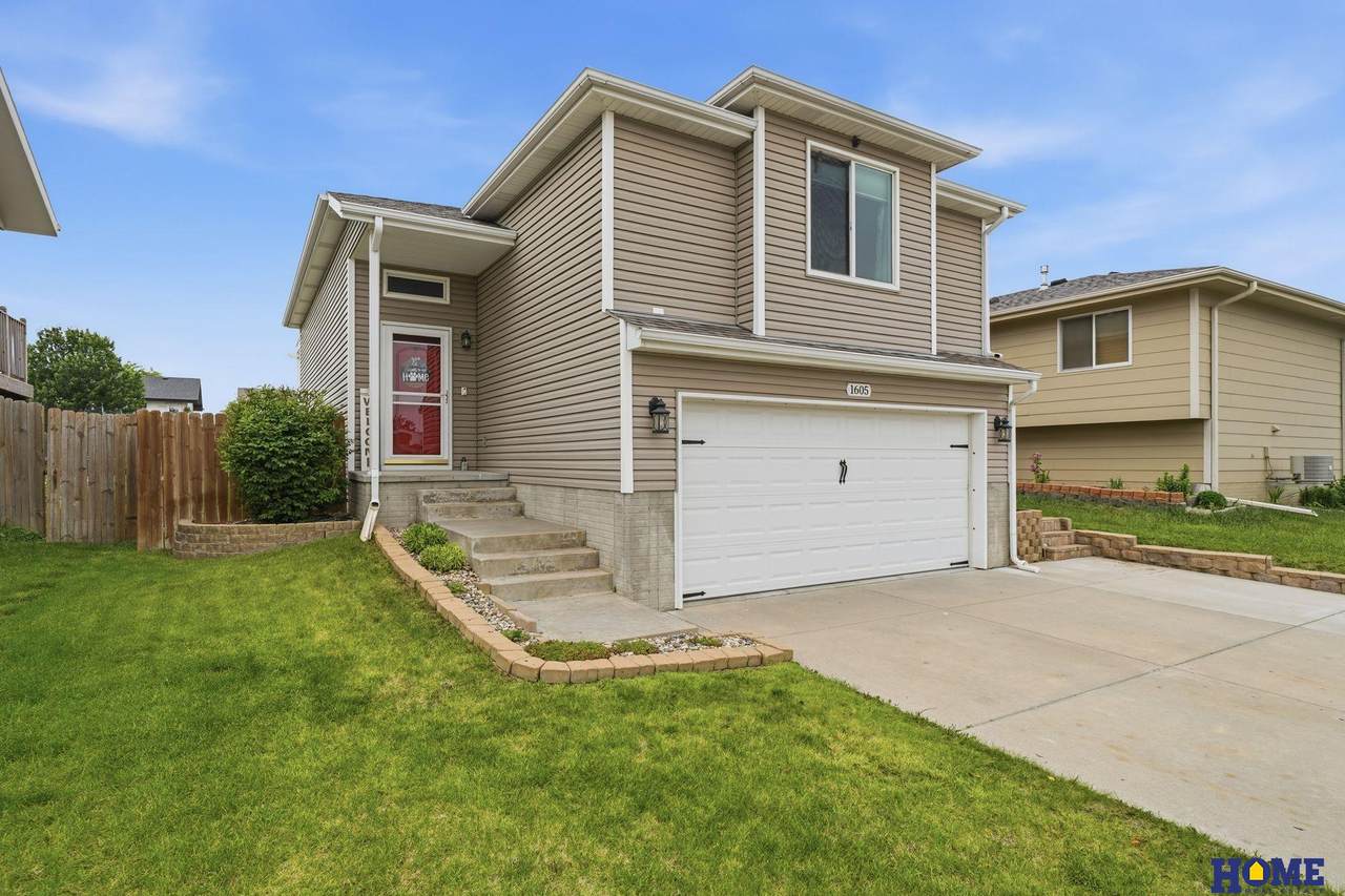 1605 Jordan Street - Photo 1