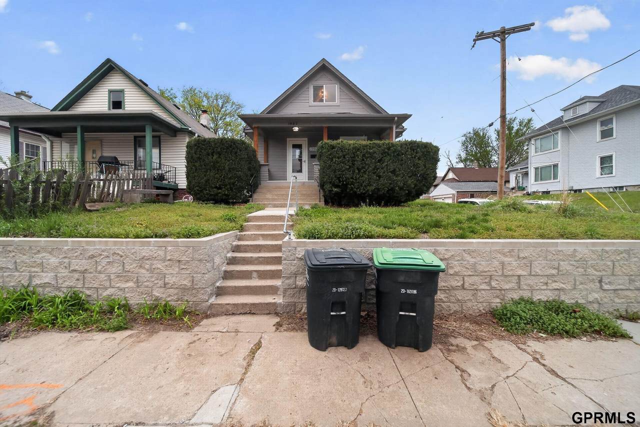 1902 Spring Street - Photo 1