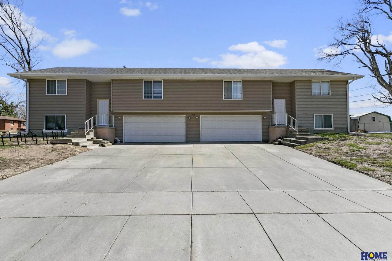 1708 6th Street - Photo 1