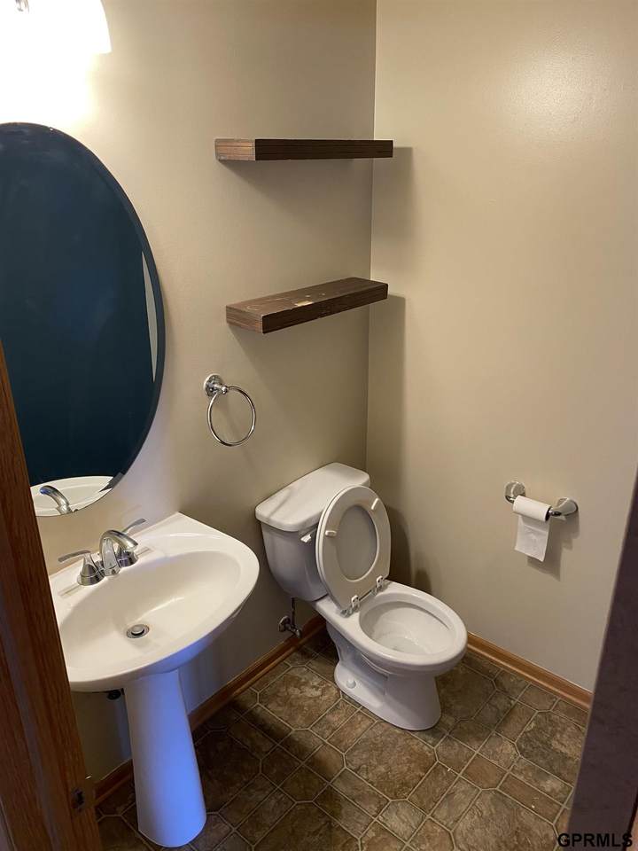 https://bt-photos.global.ssl.fastly.net/omaha/1280_boomver_1_22616258-2.jpg