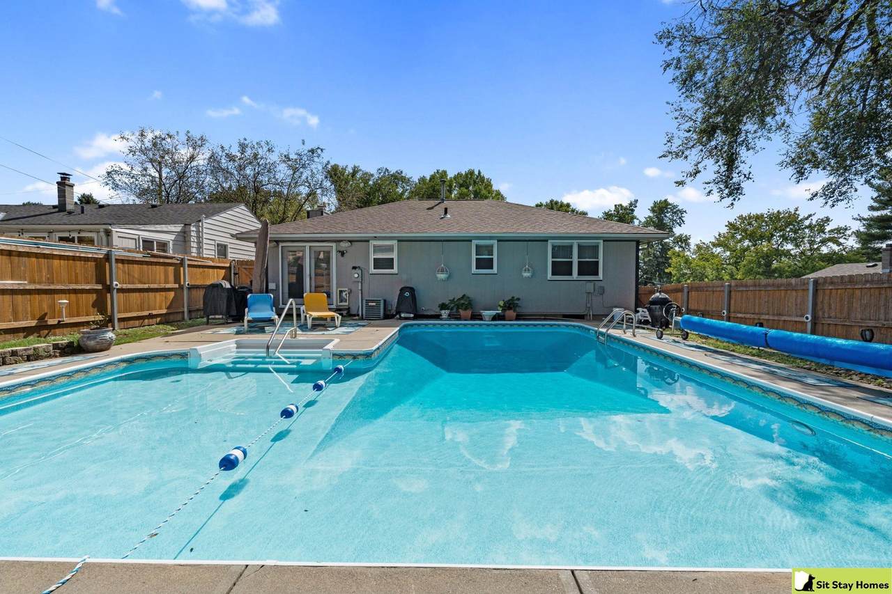 5210 Pine Street - Photo 1
