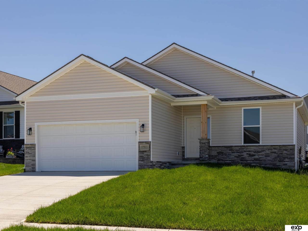 17511 Greenleaf Street - Photo 1
