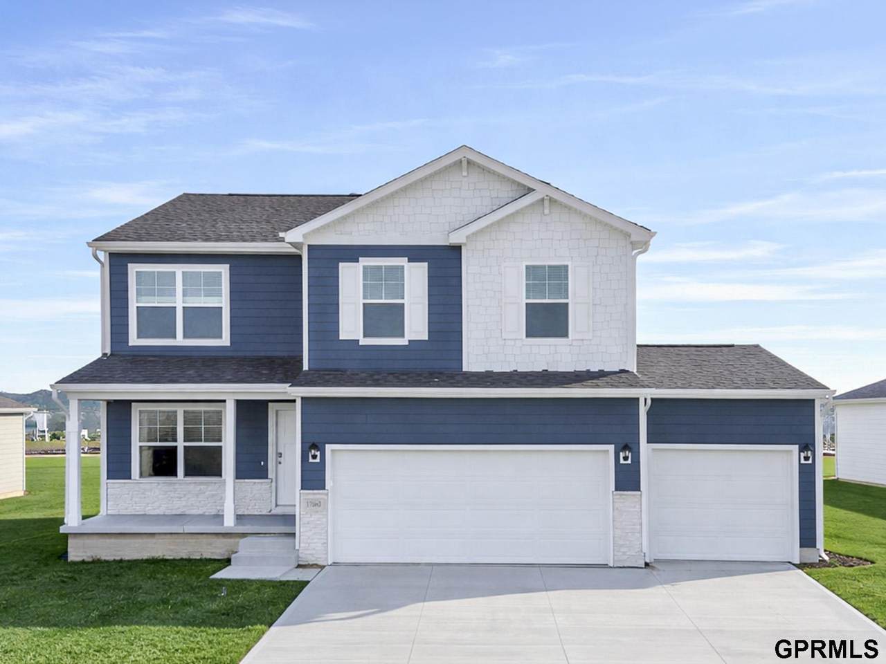 8210 175 Street - Photo 1