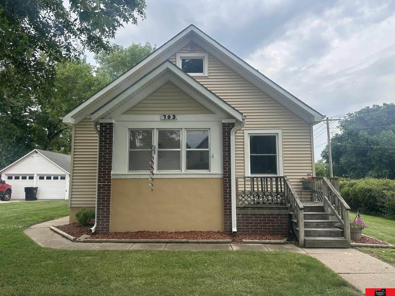 703 Niphon Street - Photo 1