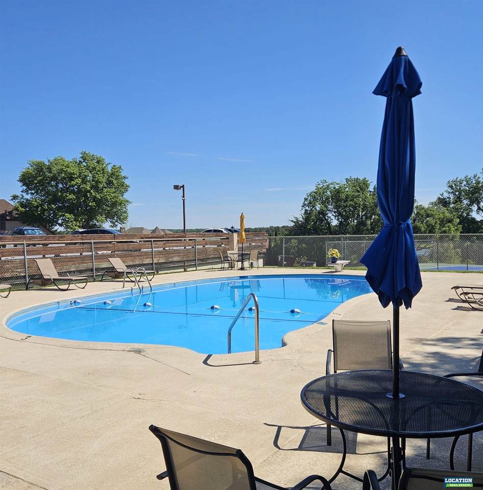 https://bt-photos.global.ssl.fastly.net/omaha/1280_boomver_1_22618229-2.jpg