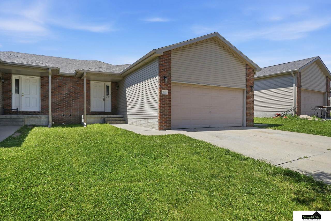 7229 & 7225 Dorchester Court - Photo 1