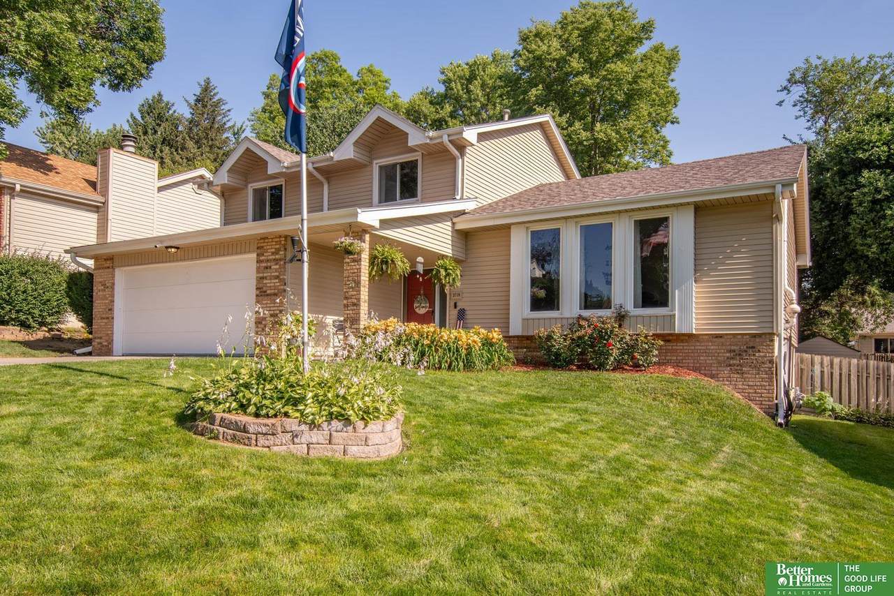 3718 Burr Oak Drive - Photo 1