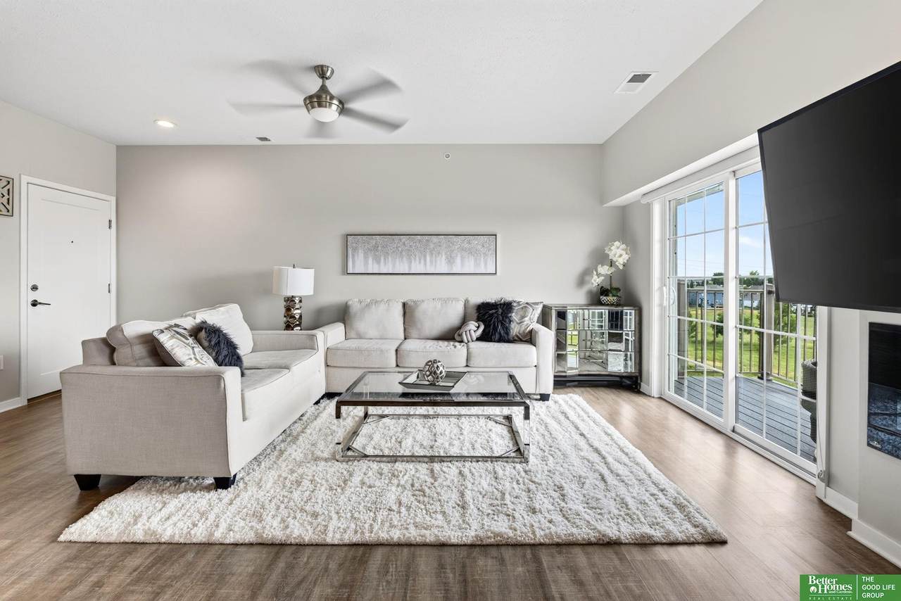 5933 158 Court - Photo 1