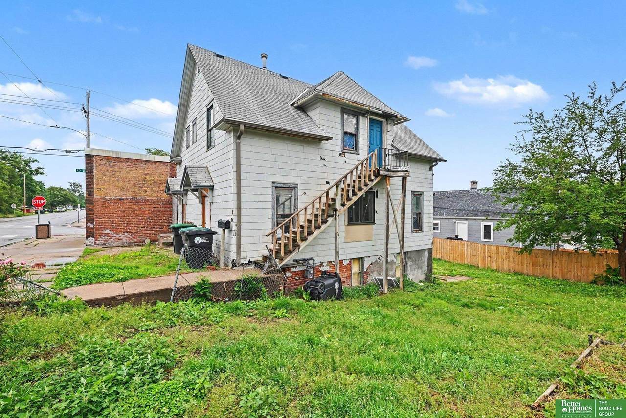 4201 Grand Avenue - Photo 1