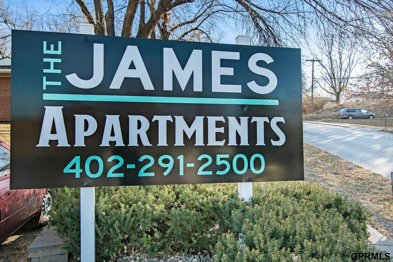 901 James Parkway - Photo 1