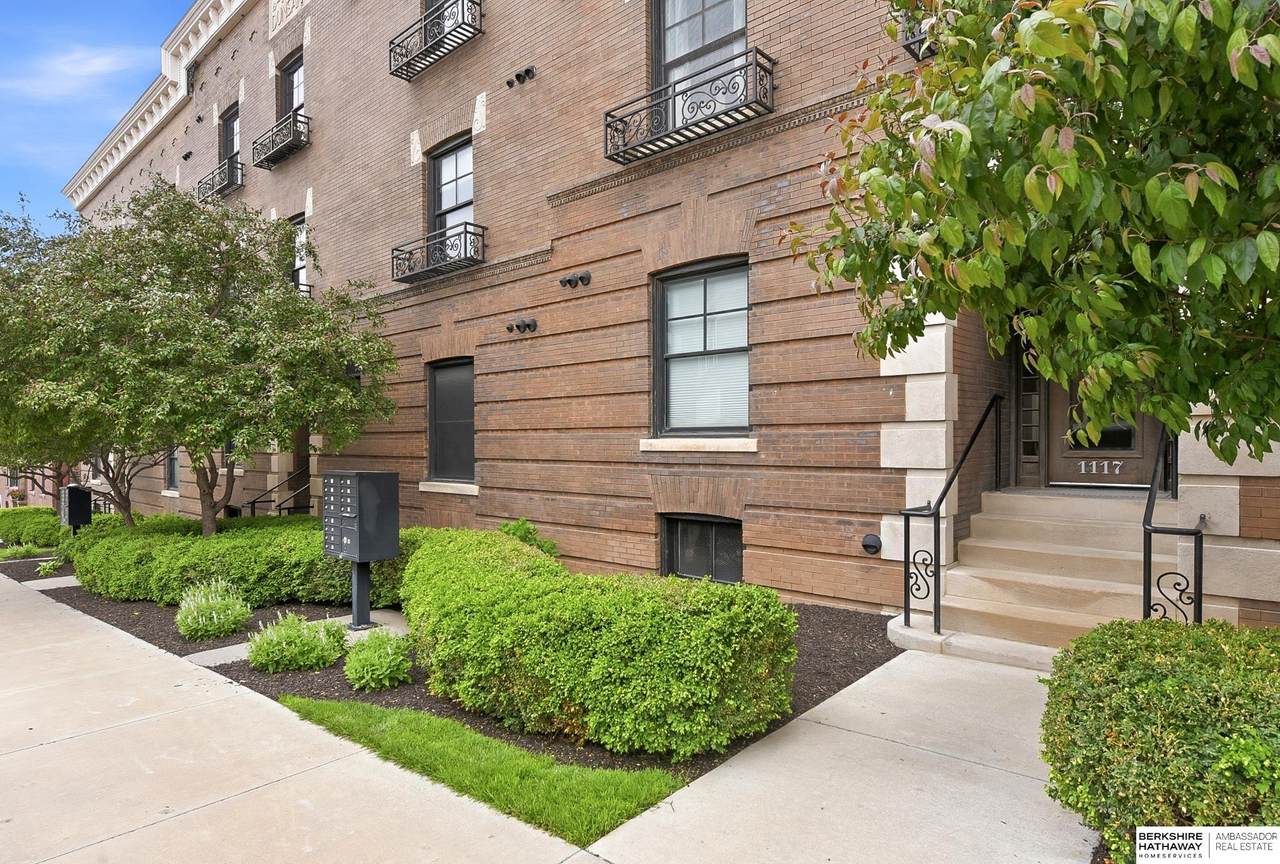 1117 10th Street - Photo 1