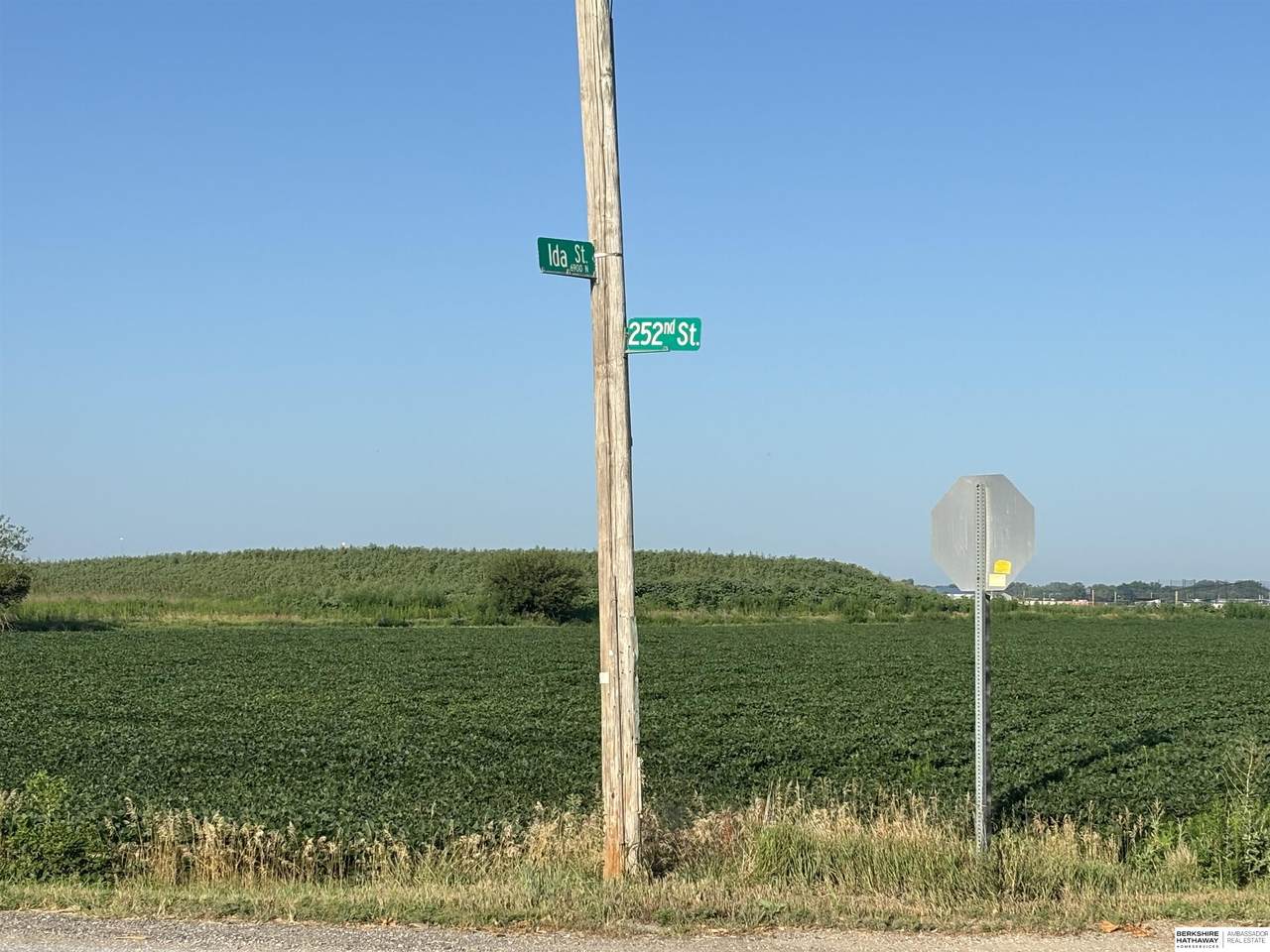 https://bt-photos.global.ssl.fastly.net/omaha/orig_boomver_1_22620585-2.jpg