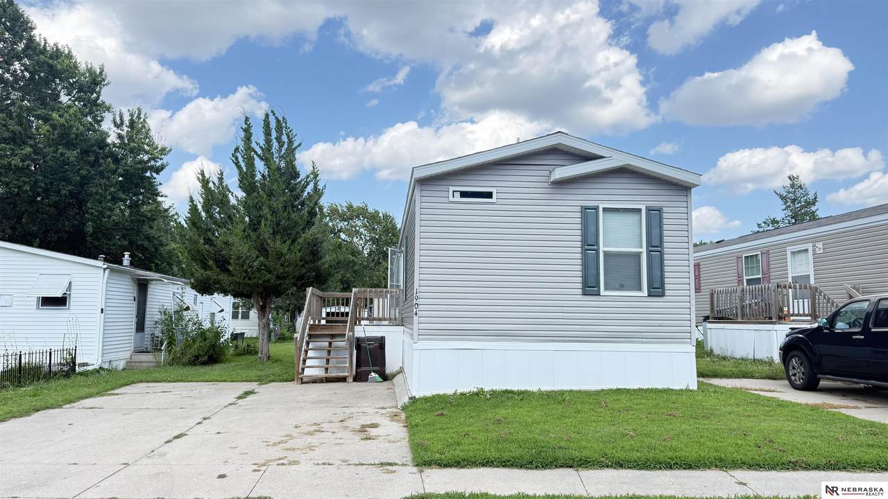 1904 15th Street - Photo 1