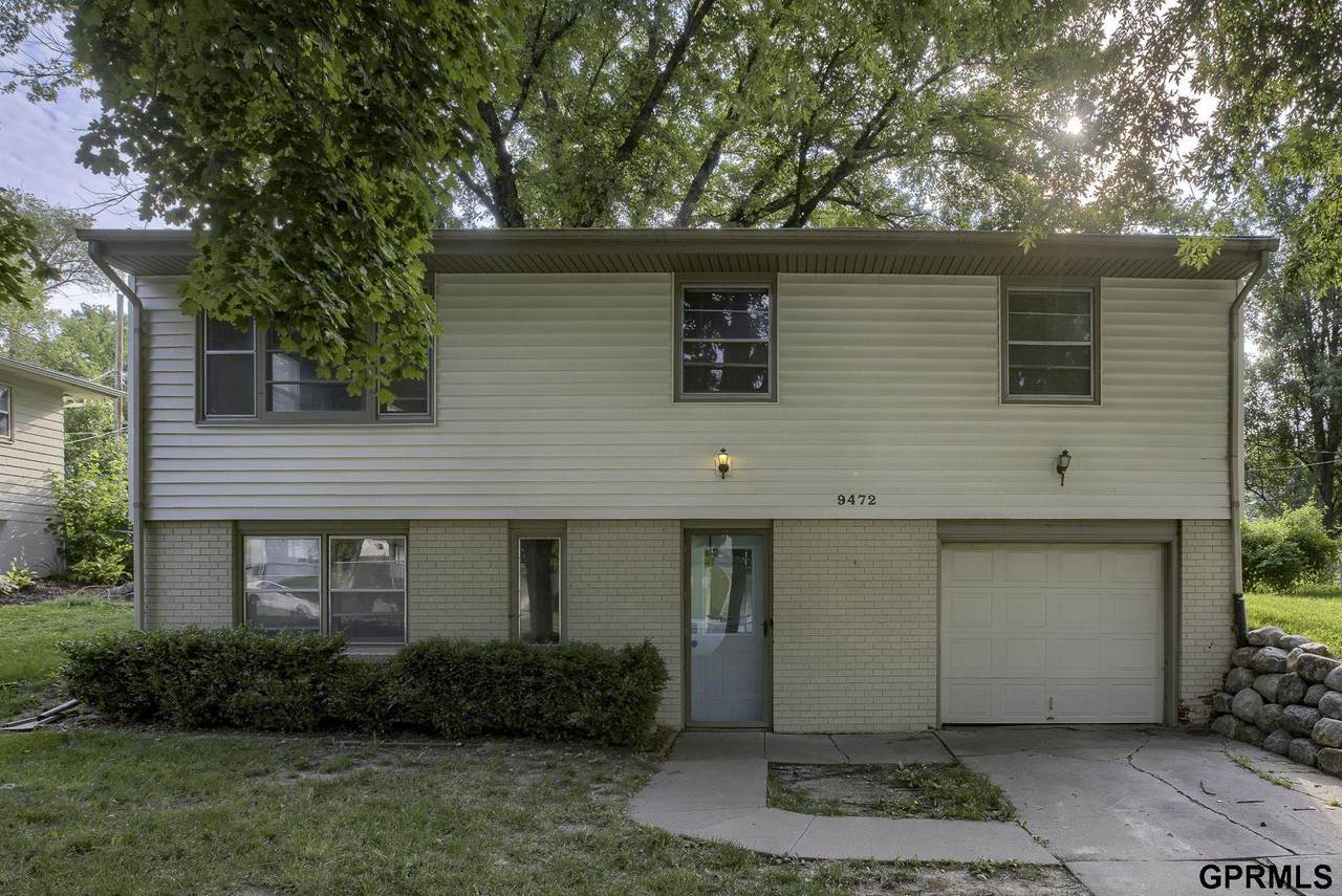 9472 Tomahawk Boulevard - Photo 1