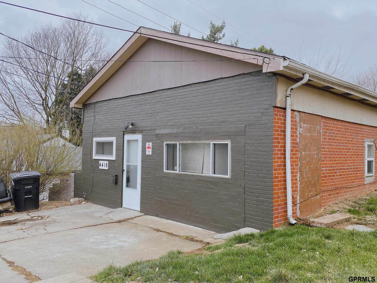 4420 48 Street - Photo 1