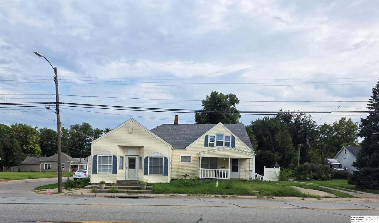 601 Court Street - Photo 1