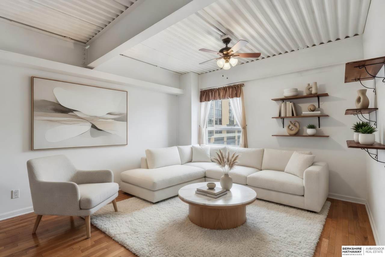 105 31st Avenue - Photo 1