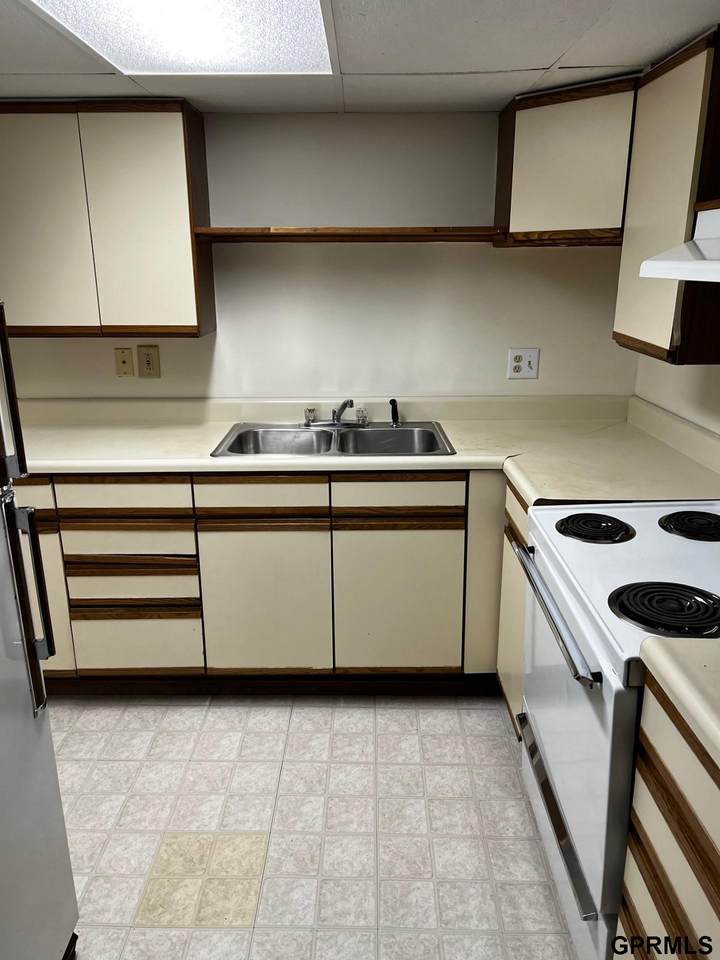 2304 Lincoln Road - Photo 1
