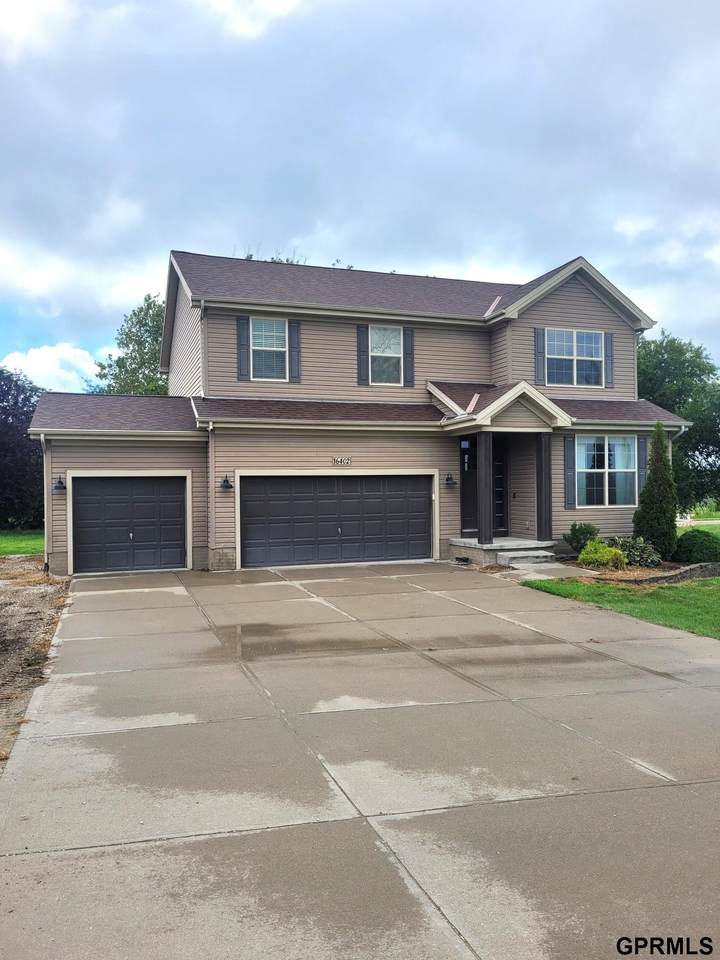 16402 Iske Drive - Photo 1