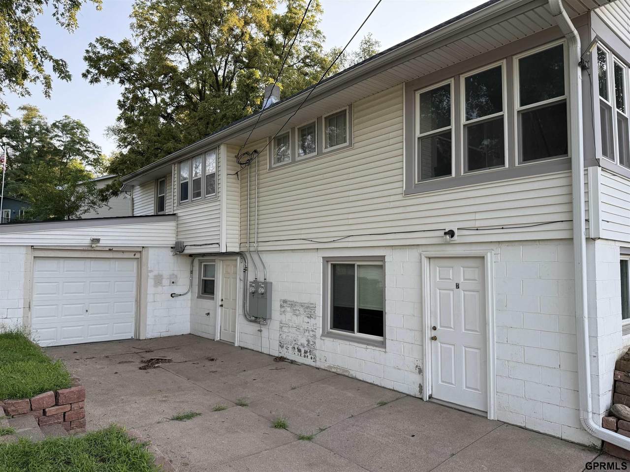 908 Harrington Avenue - Photo 1