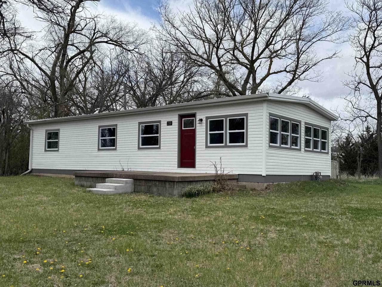 210 24th Street - Photo 1
