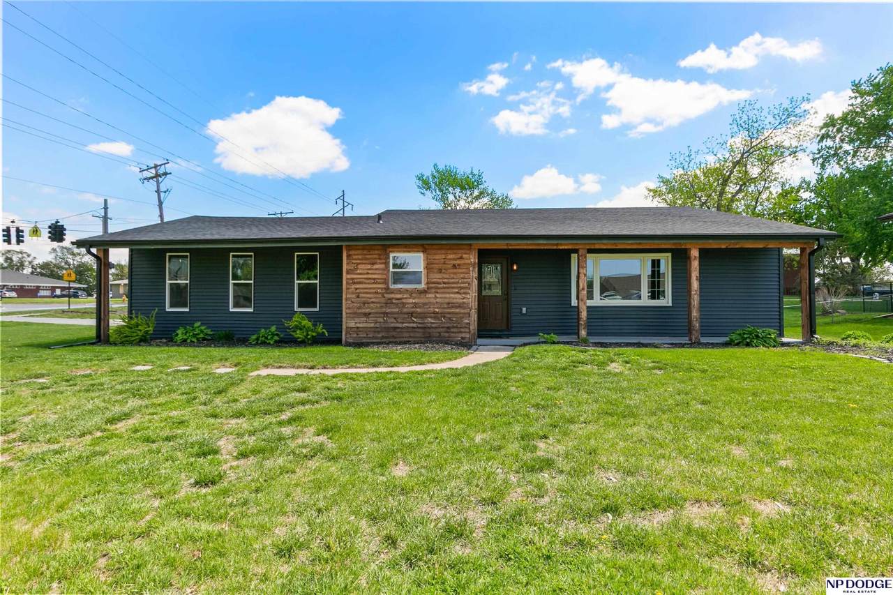 801 East Street - Photo 1