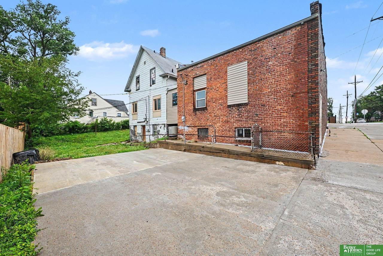4201 Grand Avenue - Photo 1