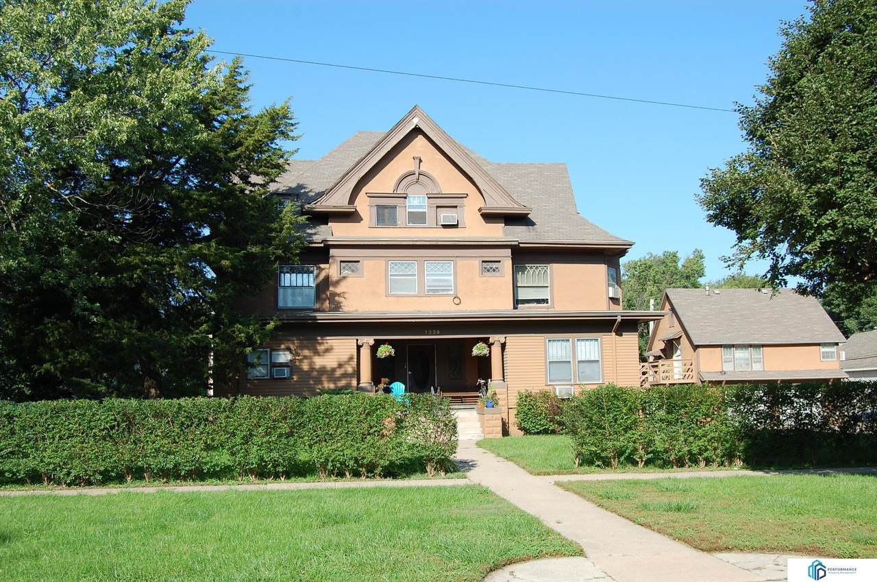 1339 19th Street - Photo 1