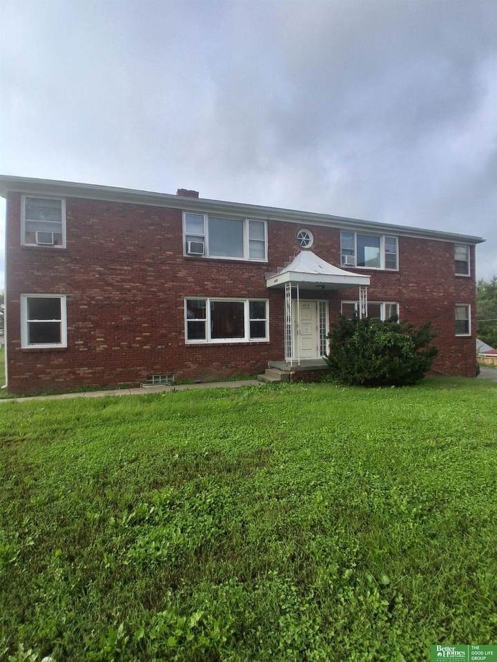4410 52nd Street - Photo 1
