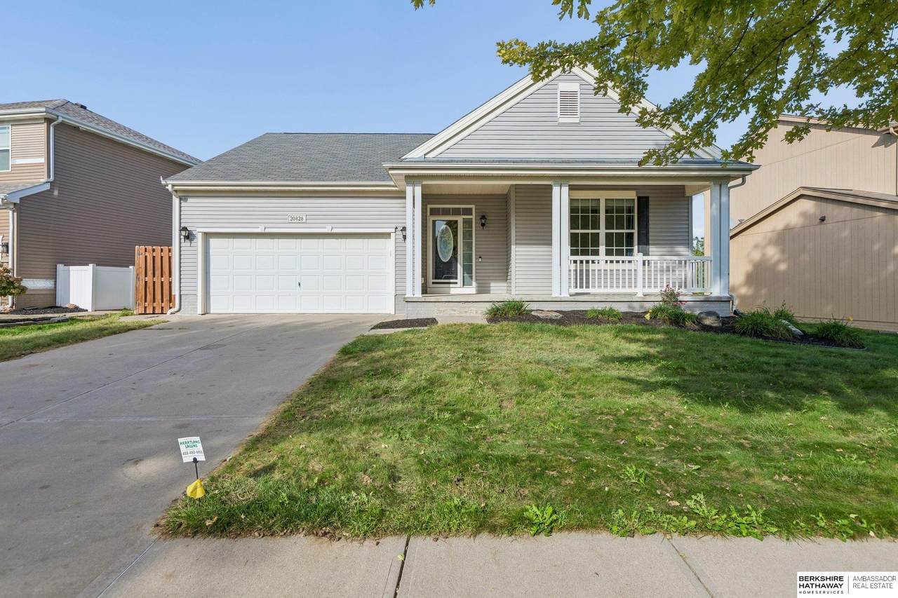 20828 Charles Street - Photo 1