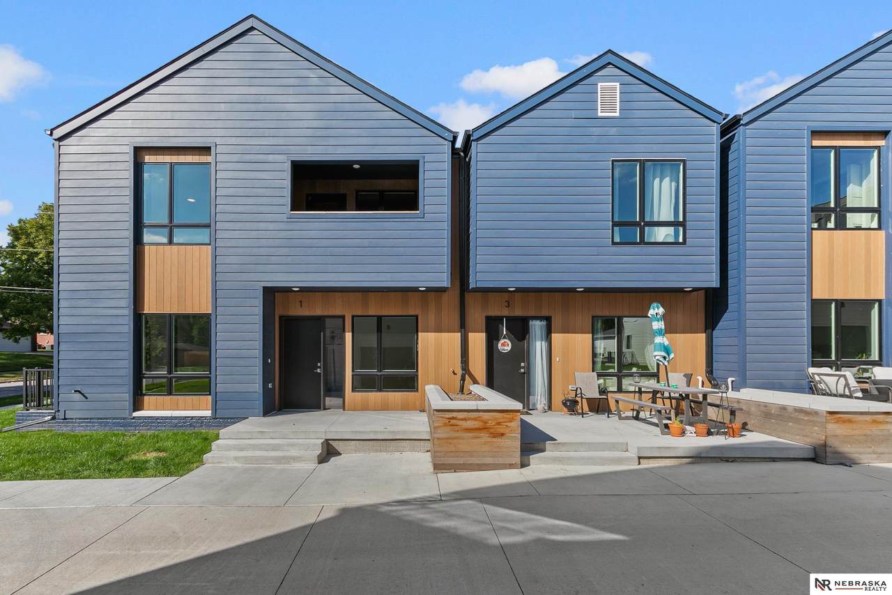 4230 46th Street - Photo 1