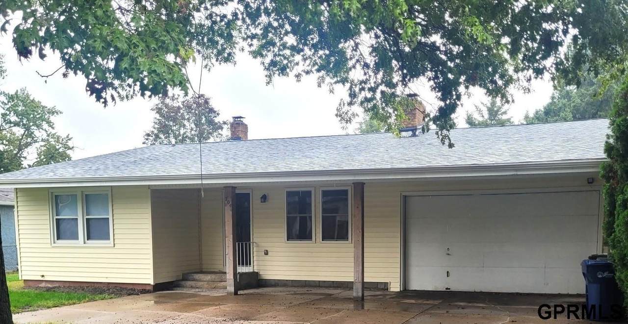 704 27th Avenue - Photo 1