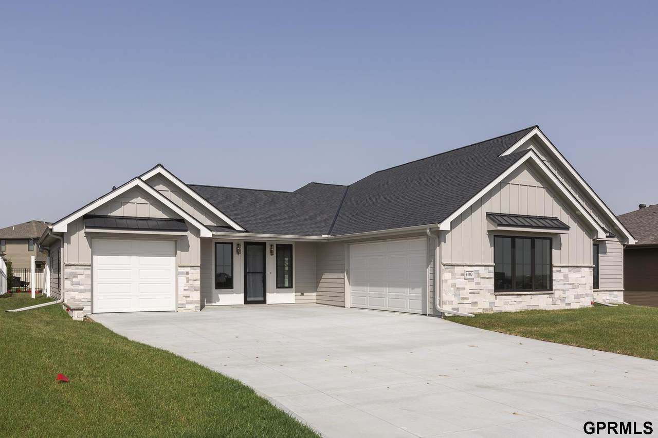6702 207 Avenue - Photo 1
