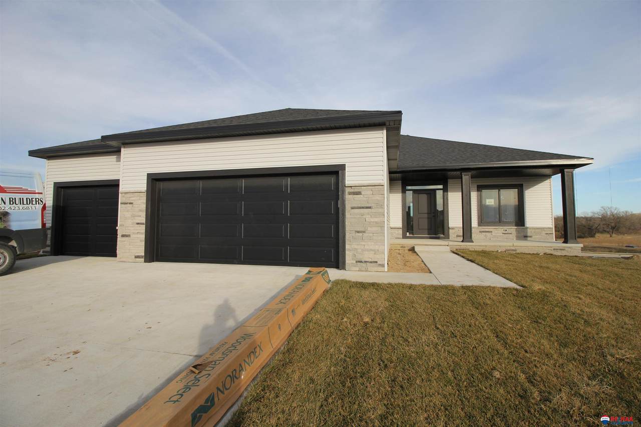 8030 68 Street - Photo 1