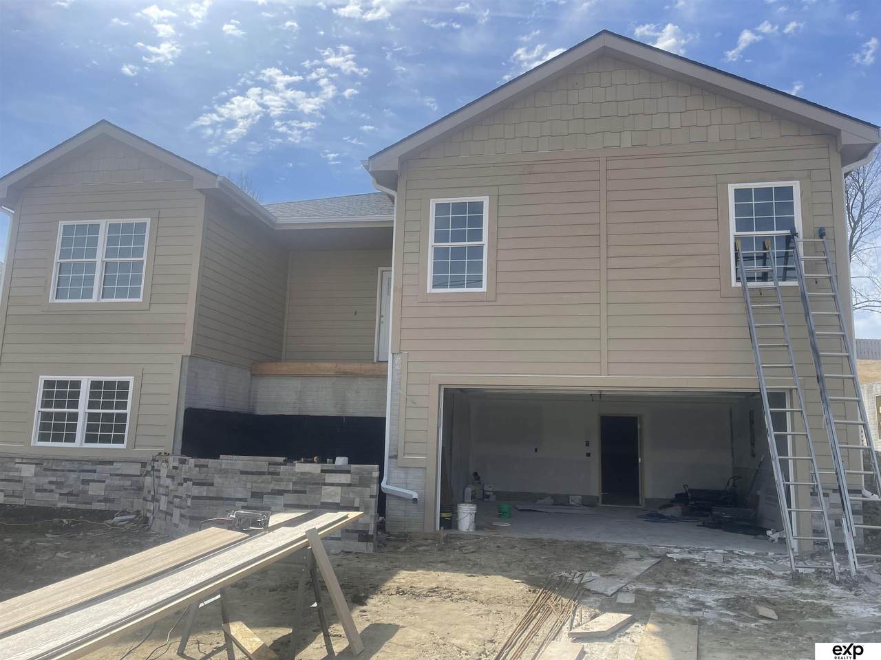 421 13th Avenue - Photo 1
